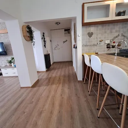 Apartman Nera Appartamento *